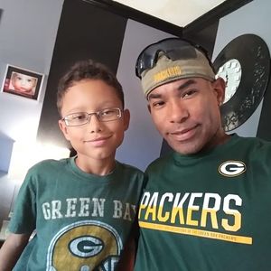 Meet your Posher, Ray